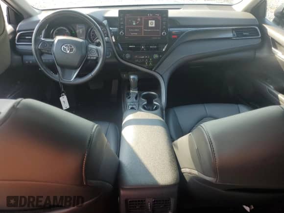 2023 Toyota Camry Hybrid SE with VIN 4T1S31AK4PU051960, listed as a Copart auction lot 68716175 with 35,828 mi miles and Salvage title. Bid and sale history available at DreamBid. Image 8.
