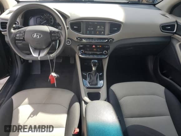 2019 Hyundai Ioniq Blue с VIN KMHC65LC3KU129551, выставлен на аукционе Copart как лот 84617535 с пробегом 107 031 миль миль и Списание • Salvage title. История ставок и продаж доступна на DreamBid. Изображение 8.