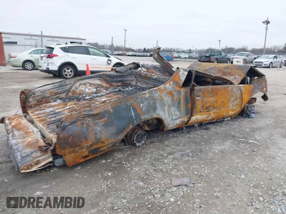 1987 Chevrolet El Camino с VIN 3GCCW80HXHS905009, выставлен на аукционе IAAI как лот 41039750 с пробегом Не указан миль и . История ставок и продаж доступна на DreamBid. Изображение 4.