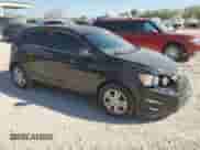 2016 Chevrolet Sonic LT с VIN 1G1JC6SH0G4138988, выставлен на аукционе Copart как лот 76694534 с пробегом 125 146 миль миль и Списание • Salvage title. История ставок и продаж доступна на DreamBid. Изображение 4.