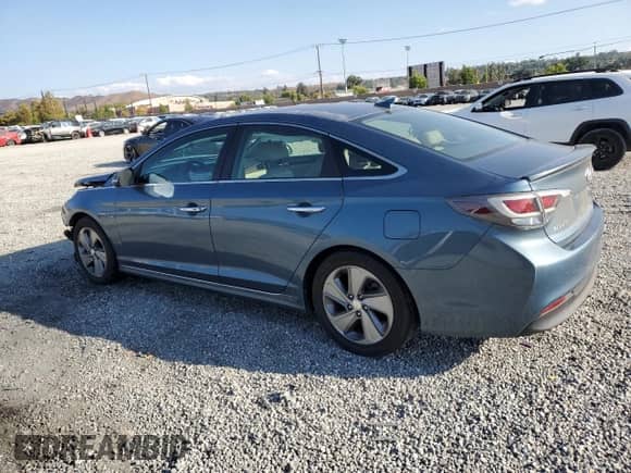 2016 Hyundai Sonata Limited with VIN KMHE34L12GA019318, listed as a Copart auction lot 81854755 with 62,281 mi miles and Salvage title. Bid and sale history available at DreamBid. Image 2.