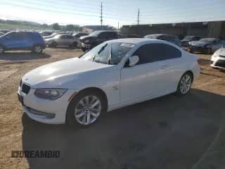 2013 BMW 3 Series 328i xDrive с VIN WBAKF5C52DE658114, выставлен на аукционе Copart как лот 71285705 с пробегом 103 570 миль миль и Списание • Salvage title. История ставок и продаж доступна на DreamBid. Изображение 1.