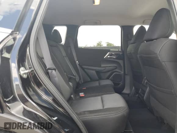 2024 Mitsubishi Outlander ES with VIN JA4J3UA81RZ073338, listed as a Copart auction lot 64772225 with 29,146 mi miles and Salvage title. Bid and sale history available at DreamBid. Image 11.