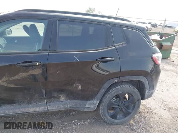 2019 Jeep Compass Latitude с VIN 3C4NJDBB9KT631067, выставлен на аукционе IAAI как лот 43156049 с пробегом 127 713 миль миль и . История ставок и продаж доступна на DreamBid. Изображение 18.