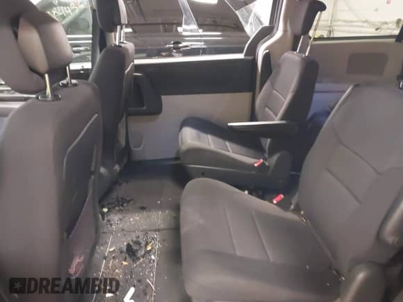 2010 Dodge Grand Caravan SXT with VIN 2D4RN5D14AR416488, listed as a IAAI auction lot 38412602 with 136,997 mi miles and . Bid and sale history available at DreamBid. Image 8.