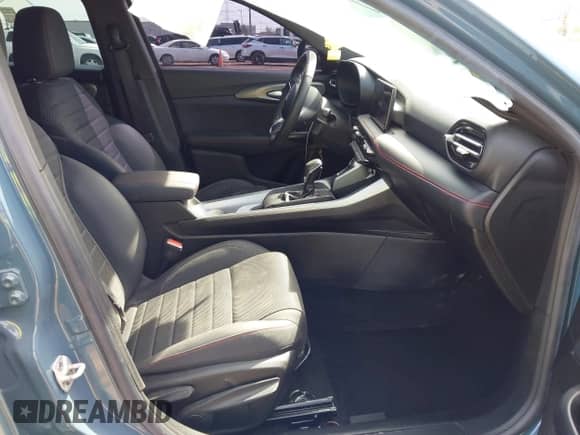 2023 Dodge Hornet GT with VIN ZACNDFAN3P3A01517, listed as a IAAI auction lot 42090146 with 28,390 mi miles and . Bid and sale history available at DreamBid. Image 5.