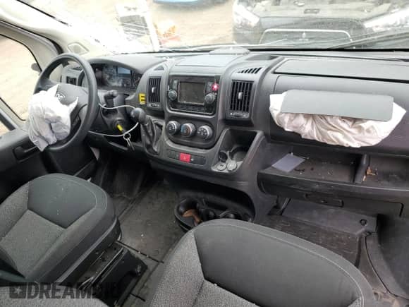 2018 Ram ProMaster Cargo с VIN 3C6TRVDG7JE139243, выставлен на аукционе Copart как лот 57473995 с пробегом 28 903 миль миль и Списание • Salvage title. История ставок и продаж доступна на DreamBid. Изображение 8.