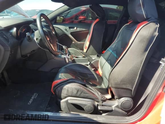 2016 Hyundai Genesis Coupe R-Spec с VIN KMHHU6KJ7GU135054, выставлен на аукционе Copart как лот 64368175 с пробегом 86 196 миль миль и Чистый • Clean title. История ставок и продаж доступна на DreamBid. Изображение 7.