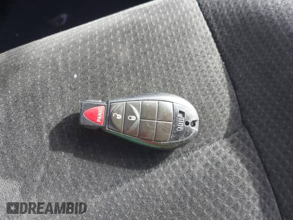 2016 Dodge Grand Caravan SE z VIN 2C4RDGBG8GR389016, wystawiony jako IAAI lot #42592554 z przebiegiem 244 821 mil mil oraz . Historia ofert i sprzedaży dostępna na DreamBid. Obrazek 11.