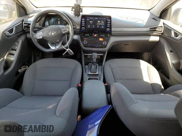 2020 Hyundai Ioniq SEL с VIN KMHC75LD7LU225190, выставлен на аукционе Copart как лот 46136454 с пробегом 33 520 миль миль и . История ставок и продаж доступна на DreamBid. Изображение 8.