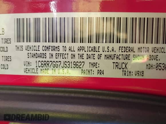 2018 Ram 1500 Big Horn z VIN 1C6RR7GG7JS319627, wystawiony jako IAAI lot #43441226 z przebiegiem 200 425 mil mil oraz . Historia ofert i sprzedaży dostępna na DreamBid. Obrazek 9.