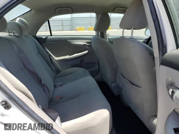 2011 Toyota Corolla S z VIN 2T1BU4EE1BC604514, wystawiony jako Copart lot #57570545 z przebiegiem 180 795 mil mil oraz Szkoda całkowita • Salvage title. Historia ofert i sprzedaży dostępna na DreamBid. Obrazek 10.