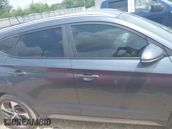 2017 Hyundai Tucson Limited z VIN KM8J3CA24HU268949, wystawiony jako IAAI lot #42769169 z przebiegiem 146 114 mil mil oraz . Historia ofert i sprzedaży dostępna na DreamBid. Obrazek 14.