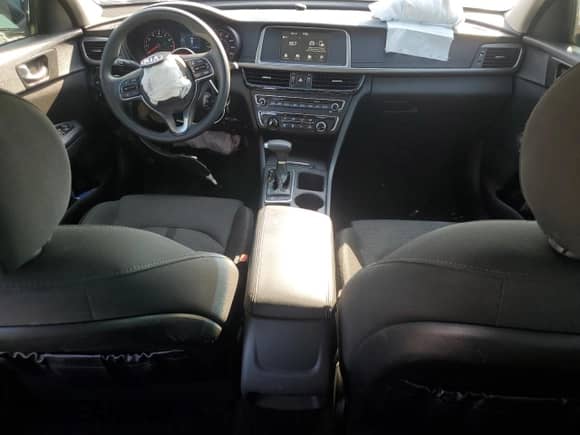 2018 Kia Optima LX с VIN 5XXGT4L3XJG259680, выставлен на аукционе Copart как лот 81102525 с пробегом 131 832 миль миль и Списание • Salvage title. История ставок и продаж доступна на DreamBid. Изображение 8.