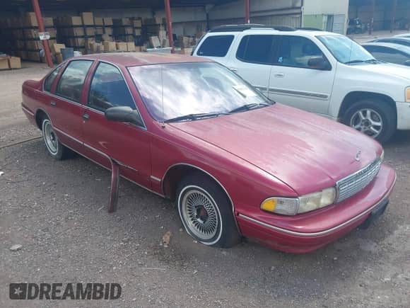 1995 Chevrolet Caprice с VIN 1G1BL52W8SR189261, выставлен на аукционе IAAI как лот 42652310 с пробегом Не указан миль и . История ставок и продаж доступна на DreamBid. Изображение 1.