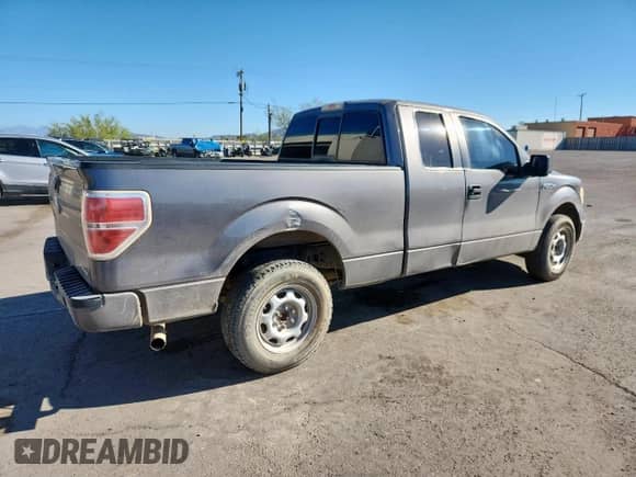 2011 Ford F-150 XL z VIN 1FTFX1CF3BFB17907, wystawiony jako Copart lot #84004725 z przebiegiem 301 130 mil mil oraz Szkoda całkowita • Salvage title. Historia ofert i sprzedaży dostępna na DreamBid. Obrazek 3.