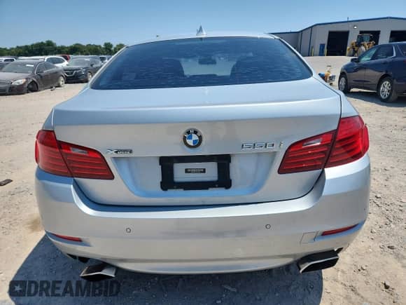 2015 BMW 5 Series 550i xDrive с VIN WBAKP9C57FD979370, выставлен на аукционе Copart как лот 68207135 с пробегом 103 119 миль миль и Списание • Salvage title. История ставок и продаж доступна на DreamBid. Изображение 6.
