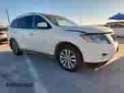 2015 Nissan Pathfinder SL с VIN 5N1AR2MM8FC721060, выставлен на аукционе Copart как лот 86245145 с пробегом 102 988 миль миль и Списание • Salvage title. История ставок и продаж доступна на DreamBid. Изображение 4.