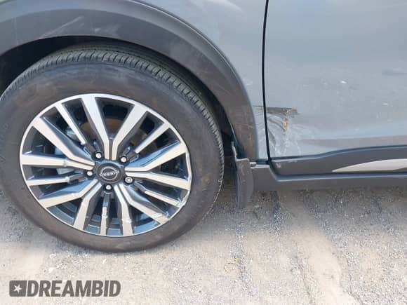 2024 Nissan Kicks SR с VIN 3N1CP5DV2RL502815, выставлен на аукционе IAAI как лот 42052304 с пробегом 8 274 миль миль и . История ставок и продаж доступна на DreamBid. Изображение 18.