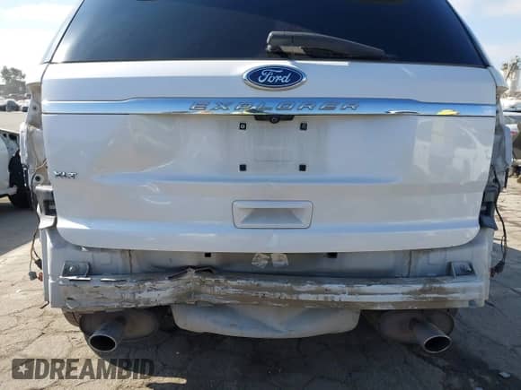 2012 Ford Explorer XLT z VIN 1FMHK7D86CGA56618, wystawiony jako IAAI lot #43176324 z przebiegiem 156 067 mil mil oraz . Historia ofert i sprzedaży dostępna na DreamBid. Obrazek 6.