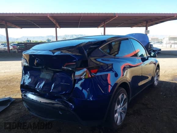 2023 Tesla Model Y Long Range с VIN 7SAYGDEE2PA135339, выставлен на аукционе IAAI как лот 43162574 с пробегом 13 900 миль миль и . История ставок и продаж доступна на DreamBid. Изображение 4.