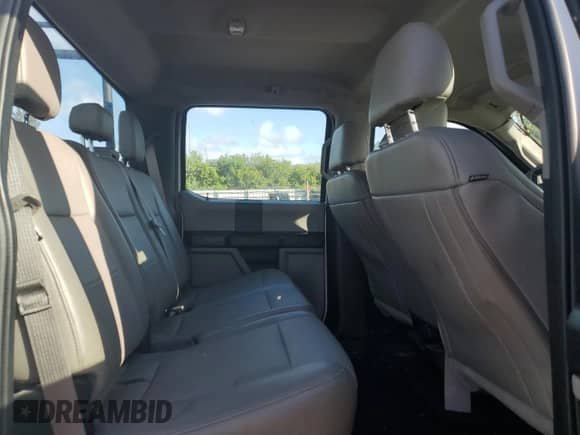 2019 Ford F-250 XL с VIN 1FT7W2A60KEF95062, выставлен на аукционе Copart как лот 90327885 с пробегом 17 836 миль миль и Списание • Salvage title. История ставок и продаж доступна на DreamBid. Изображение 10.