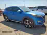 2017 Hyundai Tucson Sport с VIN KM8J33A24HU349966, выставлен на аукционе Copart как лот 71643155 с пробегом 85 447 миль миль и Списание • Salvage title. История ставок и продаж доступна на DreamBid. Изображение 4.