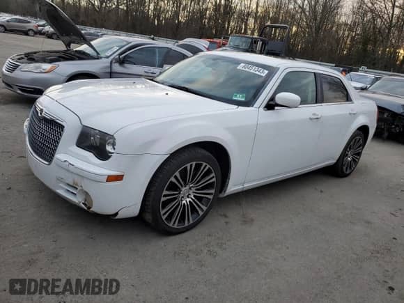 2010 Chrysler 300 S with VIN 2C3CA2CV2AH274606, listed as a Copart auction lot 41446025 with 170,123 mi miles and Salvage title. Bid and sale history available at DreamBid. Image 1.