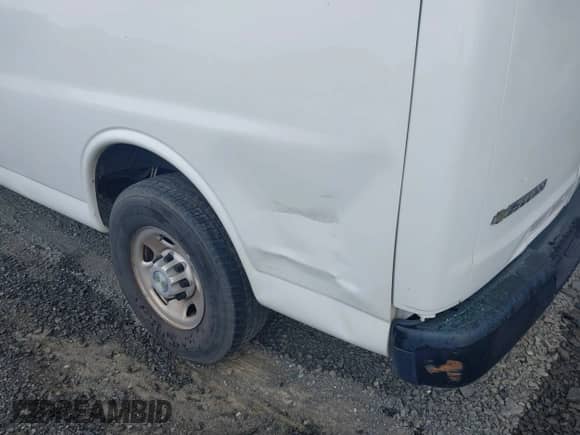 2020 Chevrolet Express Passenger LS с VIN 1GAZGNFP7L1212812, выставлен на аукционе IAAI как лот 42263328 с пробегом 350 936 миль миль и . История ставок и продаж доступна на DreamBid. Изображение 16.