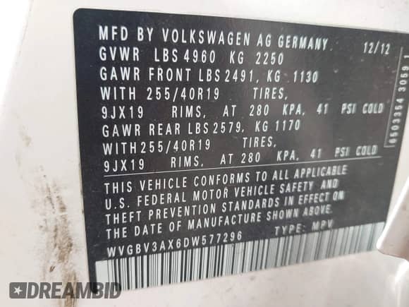 2013 Volkswagen Tiguan S z VIN WVGBV3AX6DW577296, wystawiony jako IAAI lot #42705129 z przebiegiem 110 709 mil mil oraz . Historia ofert i sprzedaży dostępna na DreamBid. Obrazek 9.
