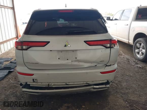 2023 Mitsubishi Outlander SEL with VIN JA4J4VA8XPZ037986, listed as a IAAI auction lot 41777200 with 49,445 mi miles and . Bid and sale history available at DreamBid. Image 17.