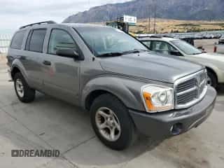 2005 Dodge Durango SLT with VIN 1D4HB48N95F567190, listed as a Copart auction lot 71700184 with 206,131 mi miles and Salvage title. Bid and sale history available at DreamBid. Image 4.