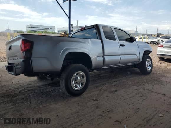 2022 Toyota Tacoma SR with VIN 3TYRX5GN6NT052971, listed as a Copart auction lot 71352245 with 31,748 mi miles and Salvage title. Bid and sale history available at DreamBid. Image 3.