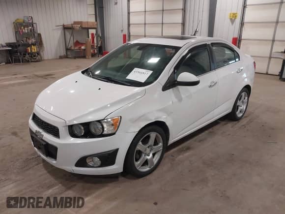 2013 Chevrolet Sonic LTZ с VIN 1G1JE5SH0D4226813, выставлен на аукционе IAAI как лот 43566817 с пробегом 157 459 миль миль и . История ставок и продаж доступна на DreamBid. Изображение 2.