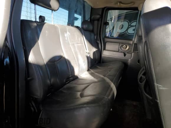 2006 Chevrolet Silverado 1500 LT1 with VIN 1GCEK19B86Z187535, listed as a Copart auction lot 82535475 with 358,745 mi miles and Salvage title. Bid and sale history available at DreamBid. Image 10.