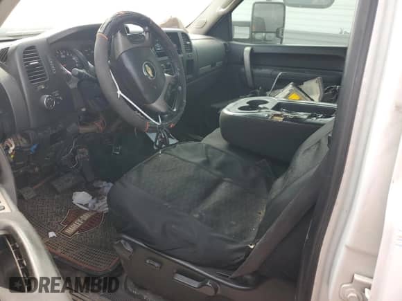 2011 Chevrolet Silverado 3500 с VIN 1GB4C0CG5BF130152, выставлен на аукционе Copart как лот 67694674 с пробегом Не указан миль и Списание • Salvage title. История ставок и продаж доступна на DreamBid. Изображение 7.