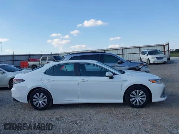 2021 Toyota Camry Hybrid LE with VIN 4T1C31AK7MU554477, listed as a IAAI auction lot 43395450 with 139,747 mi miles and . Bid and sale history available at DreamBid. Image 13.