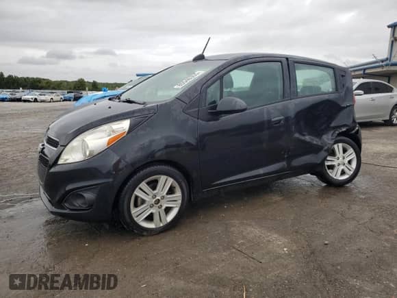 2015 Chevrolet Spark LS с VIN KL8CB6S9XFC786878, выставлен на аукционе Copart как лот 85546355 с пробегом 129 231 миль миль и Списание • Salvage title. История ставок и продаж доступна на DreamBid. Изображение 1.