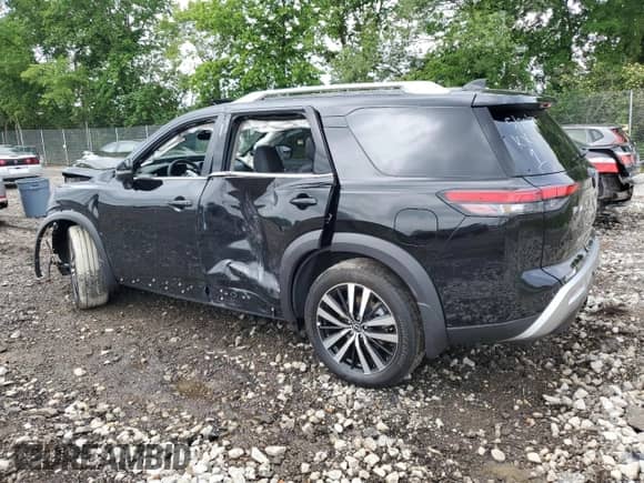 2025 Nissan Pathfinder Platinum с VIN 5N1DR3DK4SC244090, выставлен на аукционе Copart как лот 59837495 с пробегом 682 миль миль и Списание • Salvage title. История ставок и продаж доступна на DreamBid. Изображение 2.