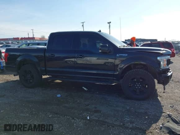 2020 Ford F-150 XL с VIN 1FTEW1EP1LKF30146, выставлен на аукционе IAAI как лот 41913099 с пробегом 76 565 миль миль и . История ставок и продаж доступна на DreamBid. Изображение 13.