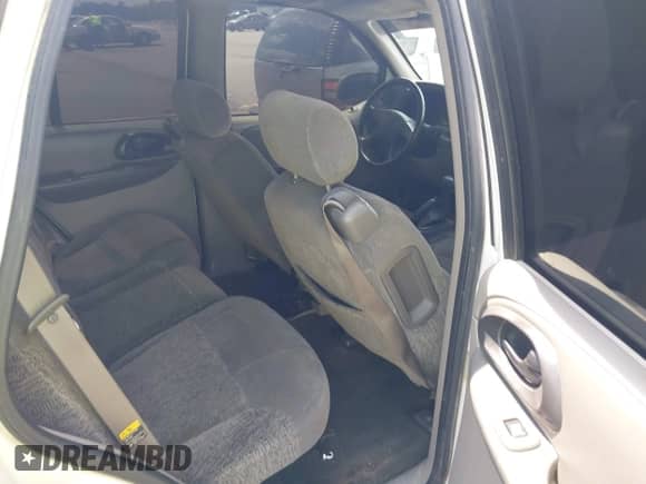 2003 Chevrolet TrailBlazer LT с VIN 1GNDS13SX32396727, выставлен на аукционе IAAI как лот 42493232 с пробегом 210 638 миль миль и . История ставок и продаж доступна на DreamBid. Изображение 8.