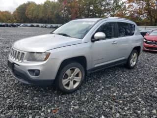 2014 Jeep Compass Latitude с VIN 1C4NJDEBXED530822, выставлен на аукционе Copart как лот 82692775 с пробегом Не указан миль и Чистый • Clean title. История ставок и продаж доступна на DreamBid. Изображение 1.