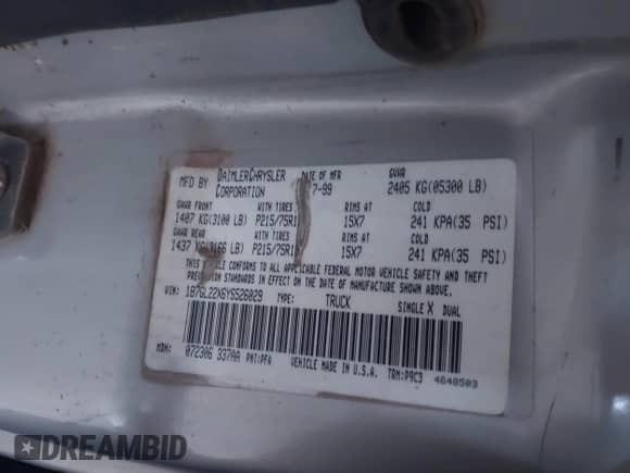 2000 Dodge Dakota with VIN 1B7GL22X6YS526029, listed as a IAAI auction lot 43597002 with 208,306 mi miles and . Bid and sale history available at DreamBid. Image 9.