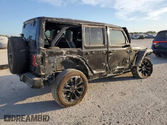 2021 Jeep Wrangler Unlimited Sahara High Altitude with VIN 1C4HJXEM0MW669053, listed as a Copart auction lot 77032134 with 41,133 mi miles and Salvage title. Bid and sale history available at DreamBid. Image 3.