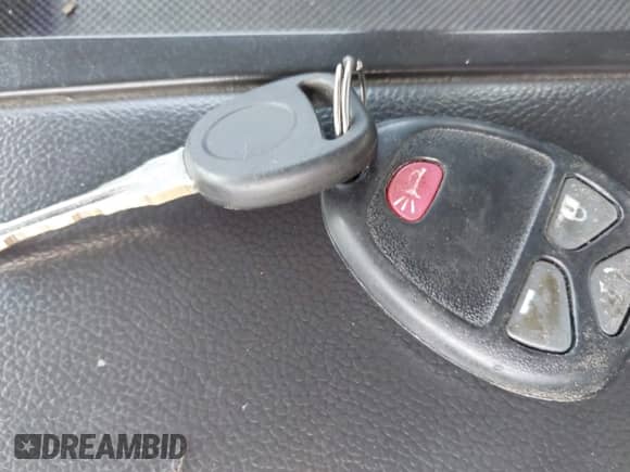 2007 GMC Sierra 1500 SLT with VIN 3GTEK13M87G542960, listed as a IAAI auction lot 42512520 with 134,869 mi miles and . Bid and sale history available at DreamBid. Image 11.