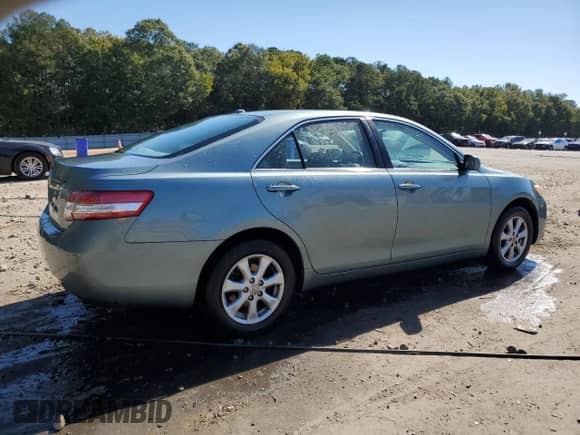 2011 Toyota Camry LE z VIN 4T1BF3EKXBU615598, wystawiony jako Copart lot #85899745 z przebiegiem 144 922 mil mil oraz Szkoda całkowita • Salvage title. Historia ofert i sprzedaży dostępna na DreamBid. Obrazek 3.