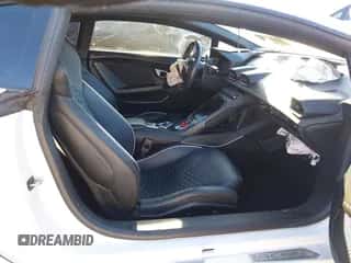 2021 Lamborghini Huracan с VIN ZHWUF5ZF7MLA16358, выставлен на аукционе IAAI как лот 41407639 с пробегом 20 980 миль миль и . История ставок и продаж доступна на DreamBid. Изображение 5.