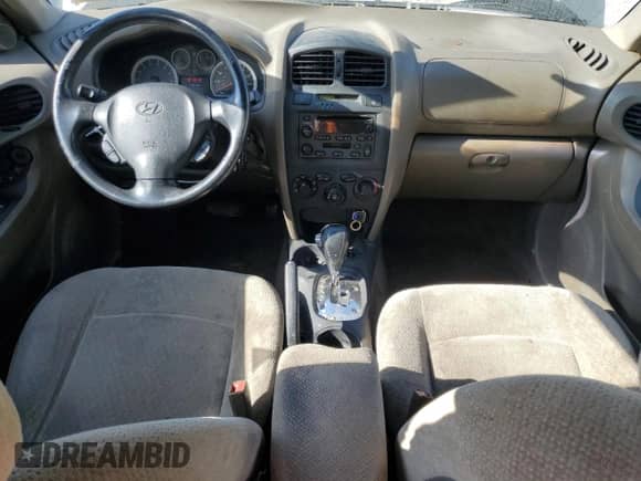 2005 Hyundai Santa Fe GLS with VIN KM8SC73D65U906852, listed as a Copart auction lot 81084895 with 123,279 mi miles and Salvage title. Bid and sale history available at DreamBid. Image 8.