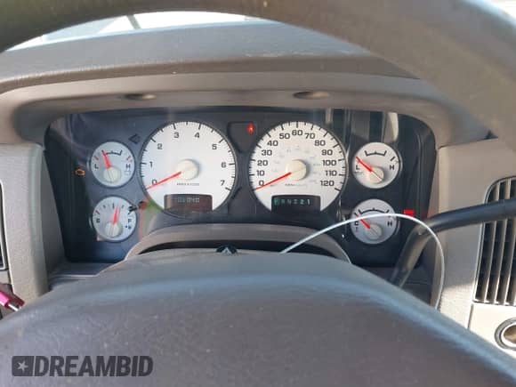 2003 Dodge 1500 ST с VIN 1D7HU18Z33S198099, выставлен на аукционе IAAI как лот 41903503 с пробегом 186 040 миль миль и . История ставок и продаж доступна на DreamBid. Изображение 7.