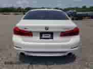 2020 BMW 5 Series 530i xDrive z VIN WBAJR7C05LCD78610, wystawiony jako Copart lot #59850185 z przebiegiem Nie podano mil oraz Szkoda całkowita • Salvage title. Historia ofert i sprzedaży dostępna na DreamBid. Obrazek 6.